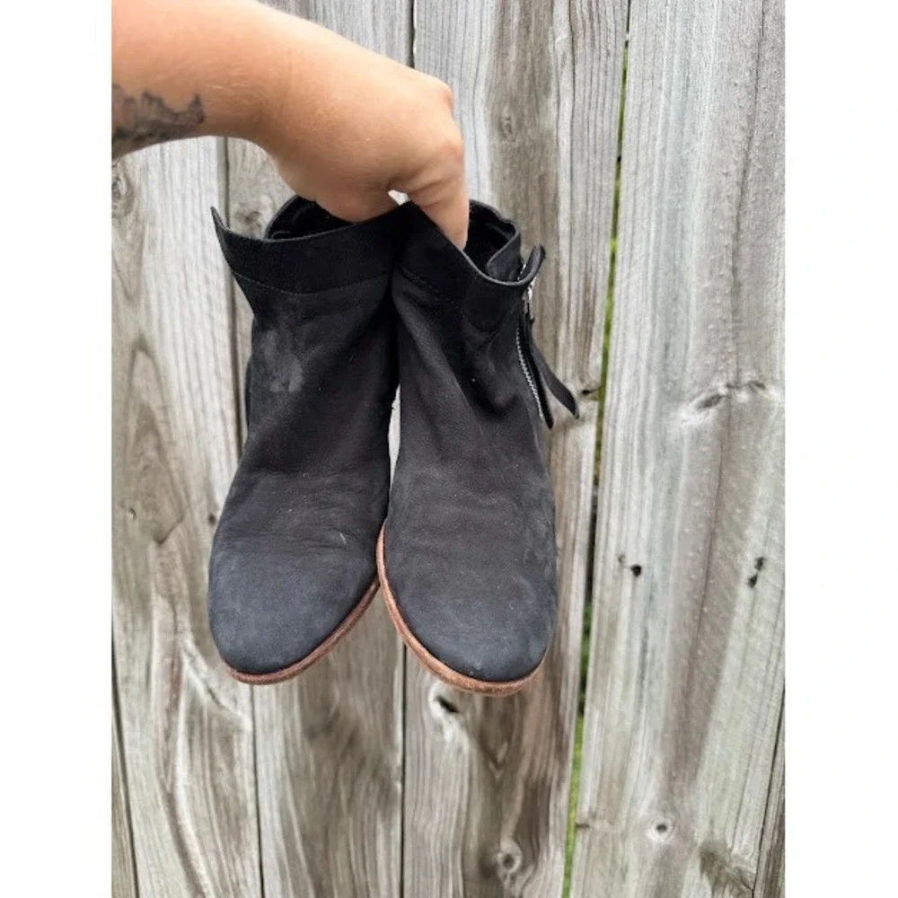 Western Boho Sam Edelman Petty Ankle Boot 7.5 Black Suede Side Zip Stacked Heel